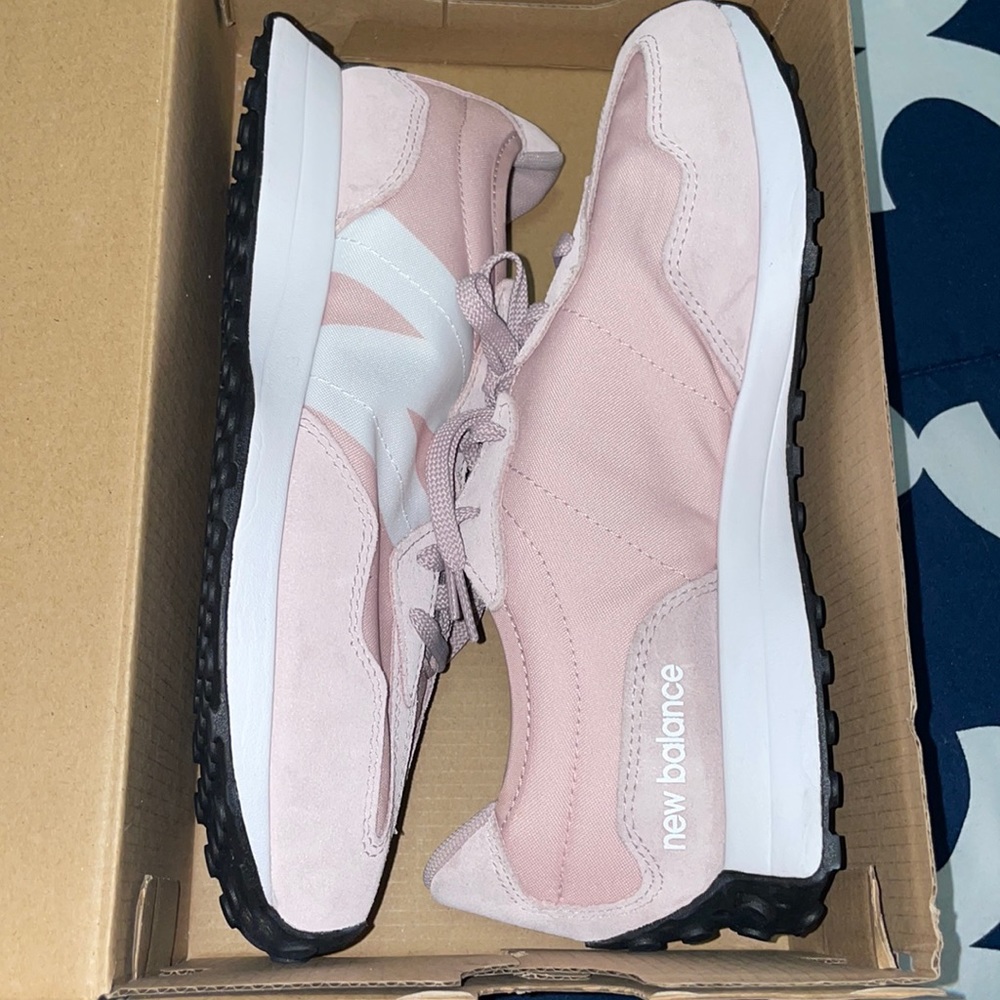 New Balance Baby Pink
